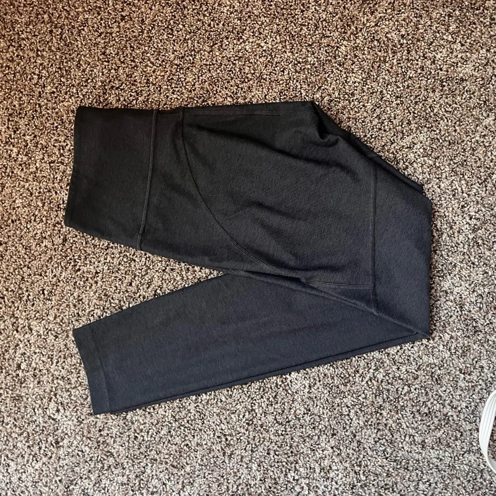 Outdoor Voice Women’s Leggings - Picture 7 of 9
